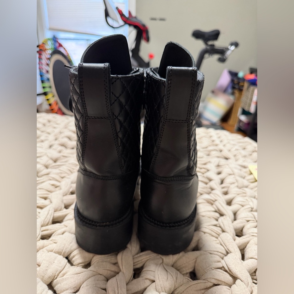 Authentic CHANEL Black Leather Combat Moto Boots size 42 US 11-11.5 Black - Picture 8 of 13